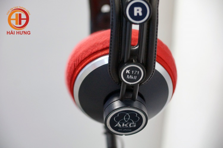 Tai nghe AKG K171 MKII