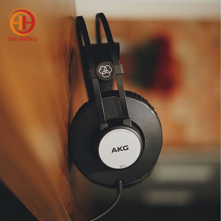 Tai nghe kiểm âm AKG K72
