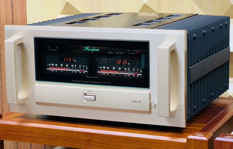 Ampli công suất stereo Class-A Accuphase A-75
