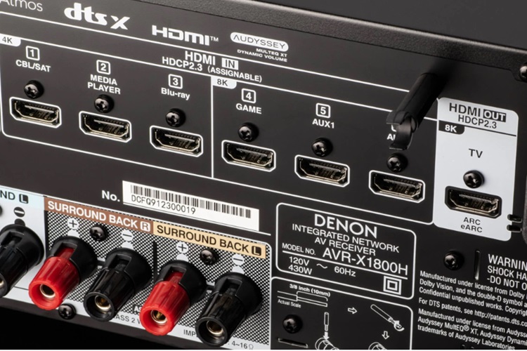 Tận hưởng độ nét 8K tuyệt vời với ba đầu vào HDMI