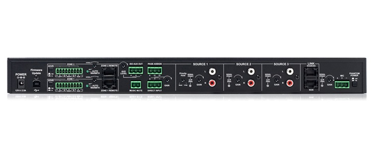 CSM-32 có 3 đầu vào và 2 đầu ra âm thanh nổi