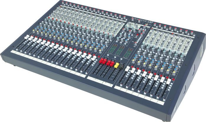 Bàn Trộn âm thanh SOUNDCRAFT LX7II/16